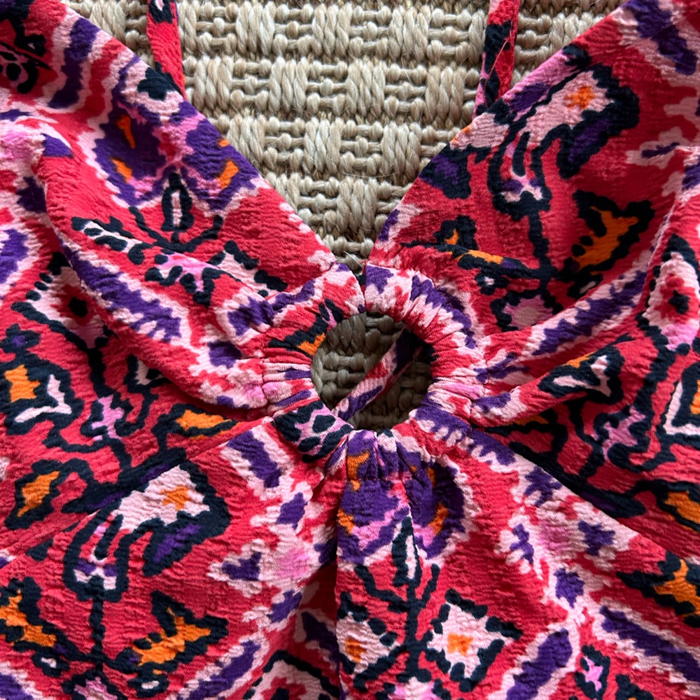 Patterned Top - Picture 2 of 3